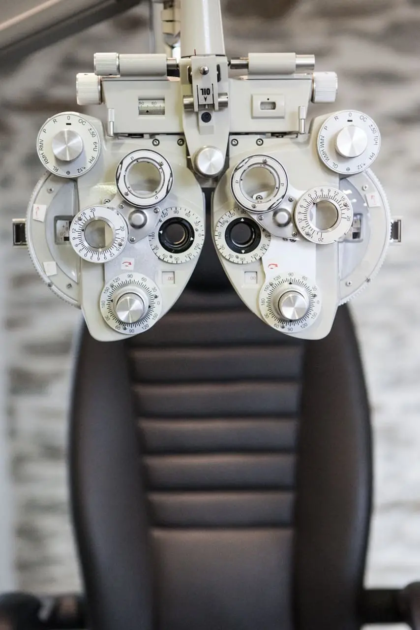 Appareil de contrôle examen de la vue chez Cheymol Optique à Carquefou